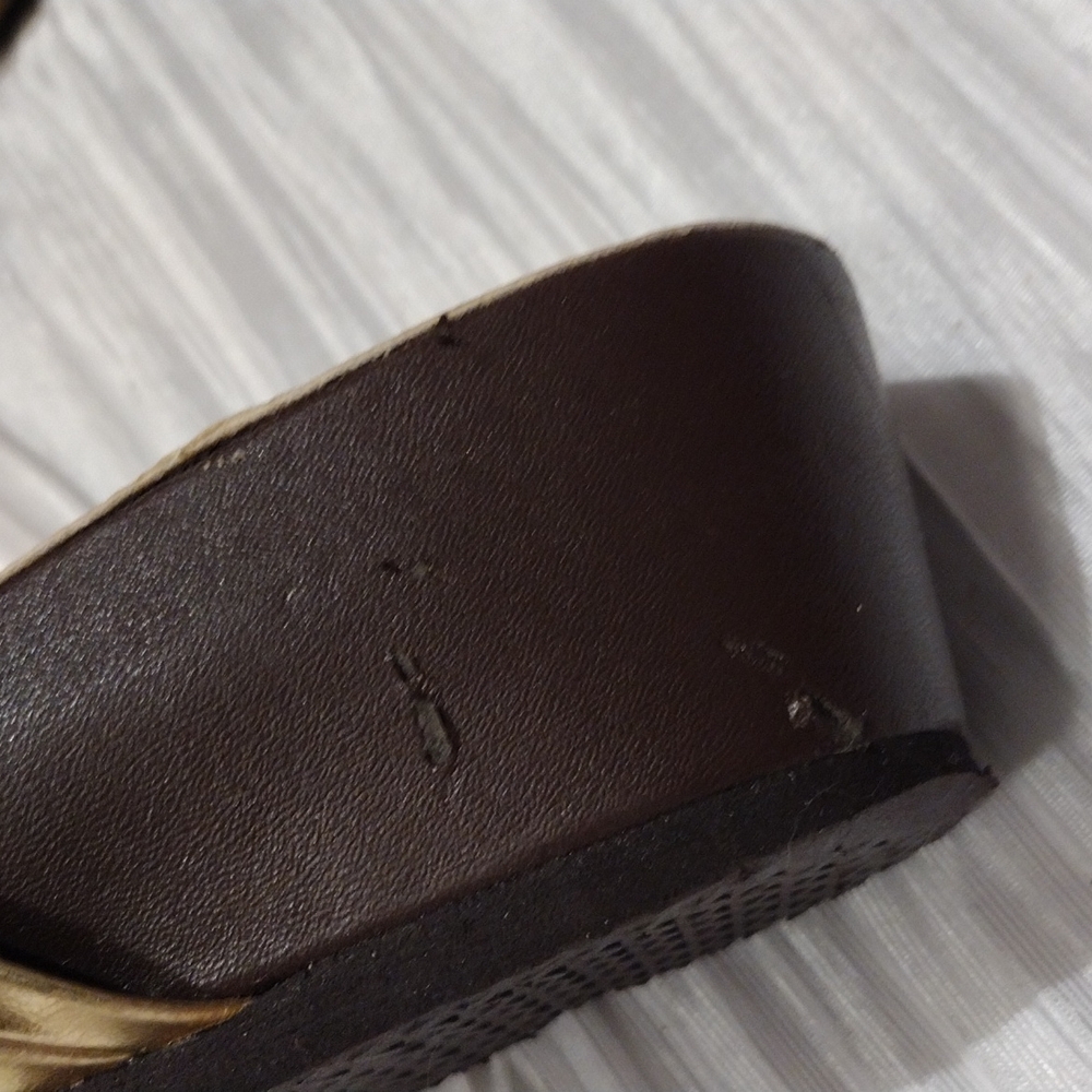 Sandals - Picture 4 of 4